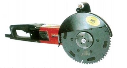 Counter-rotating electric rescue saw