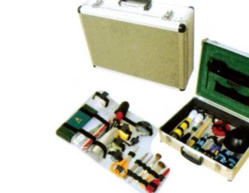 Forensic scene examination kit